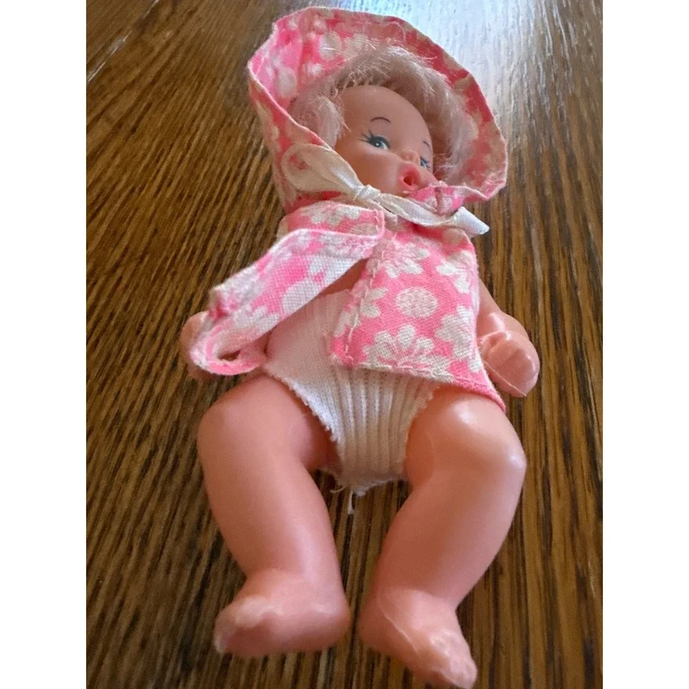 Miniature Baby Doll Plastic 1960s Pink Floral Sunbonnet White‎ Diaper 6